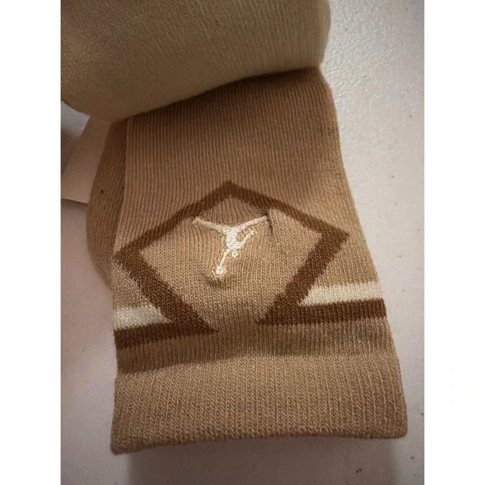 Jordan Jumpman Crew Socks 2 Pack Tan Cream Kids Youth Size 3Y-5Y BJ0099-W3Z
